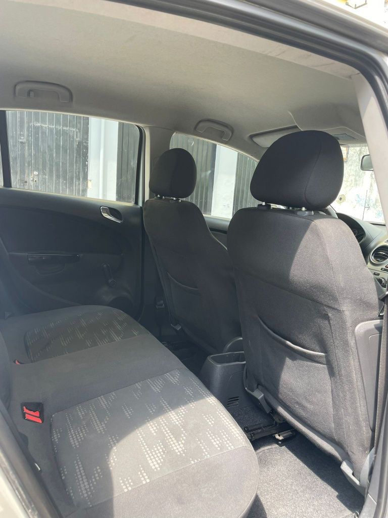 Opel Corsa 1.2, 2011, 5 portas RESERVADO