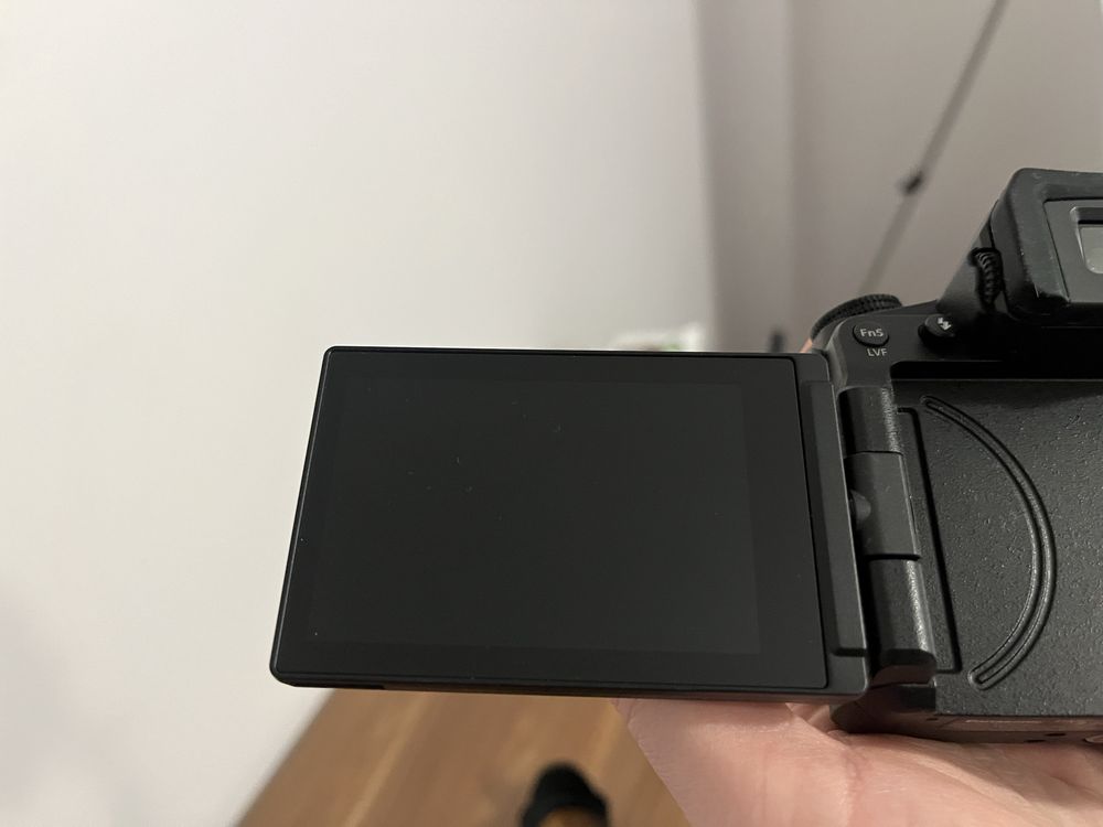 Panasonic Lumix DMC-G7K + obiektyw 14-42 mm (kit), przebieg 2500