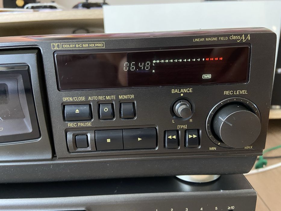 Magnetofon technics RS-AZ6