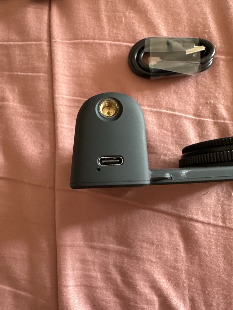 Appio de telemovel com luz para selfie e tambem tira fotos