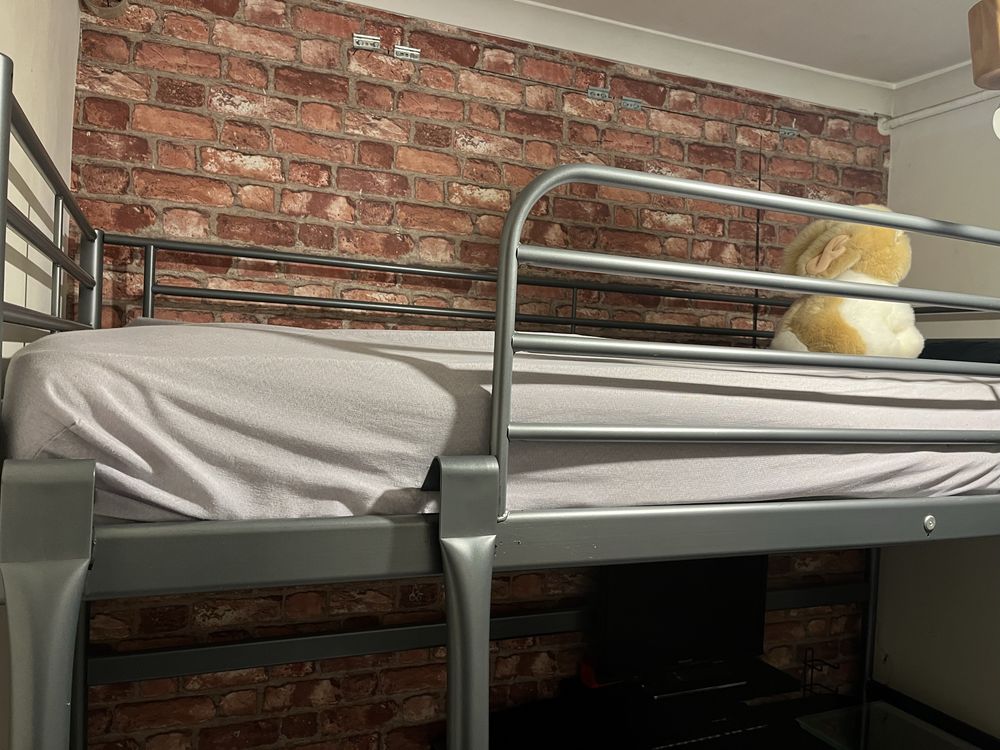 Łóżko piętrowe na antresoli ikea