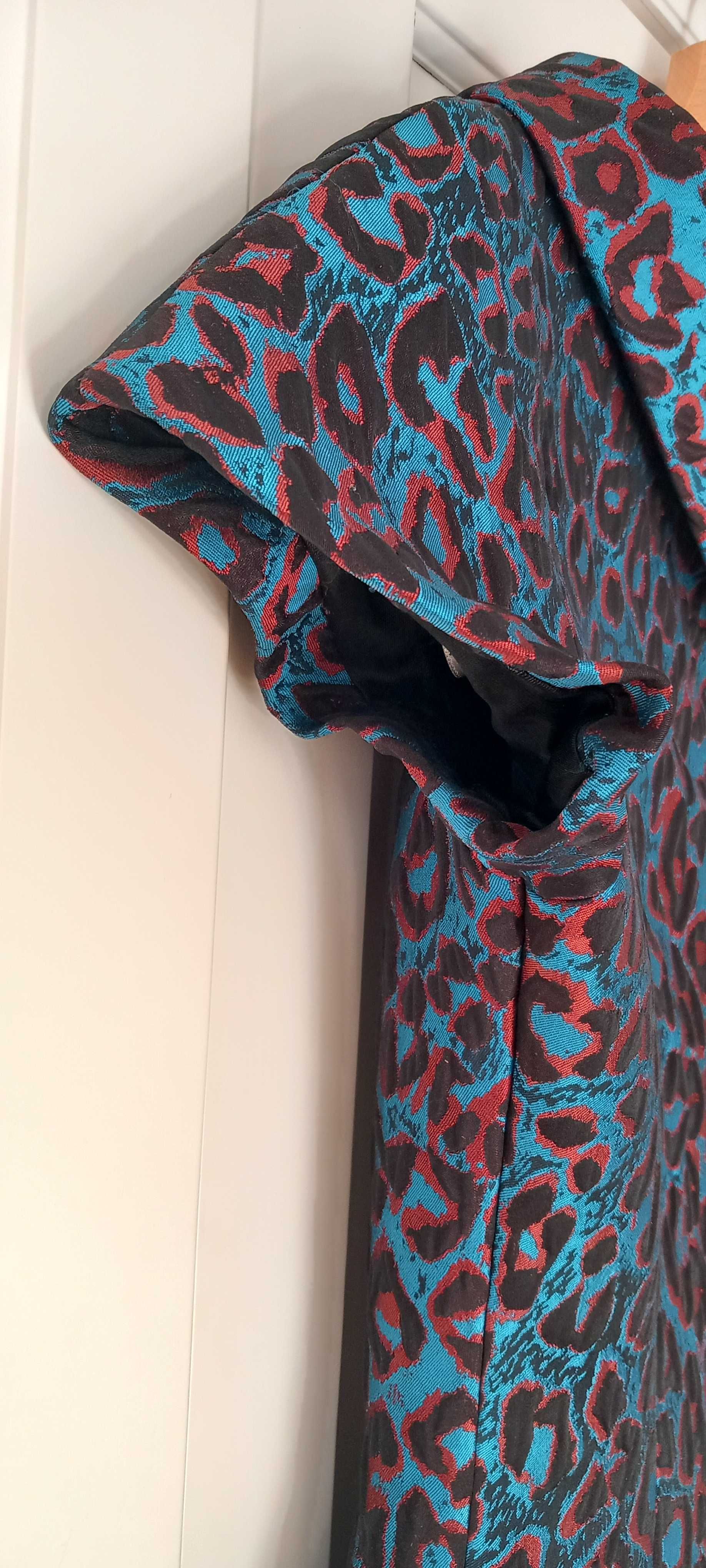Vestido magnífico em brocado padrão leopardo Globe M