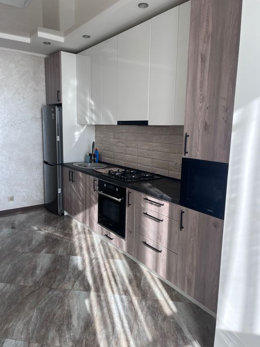 Здається 2 кімнатна квартира, Пасічна. Від власника