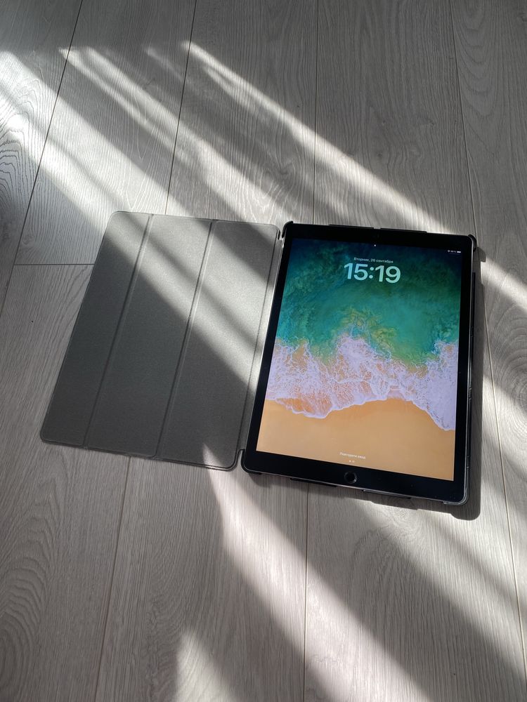 IPad Pro 12.9 (2017), 256GB, Wi-fi + Apple pencil