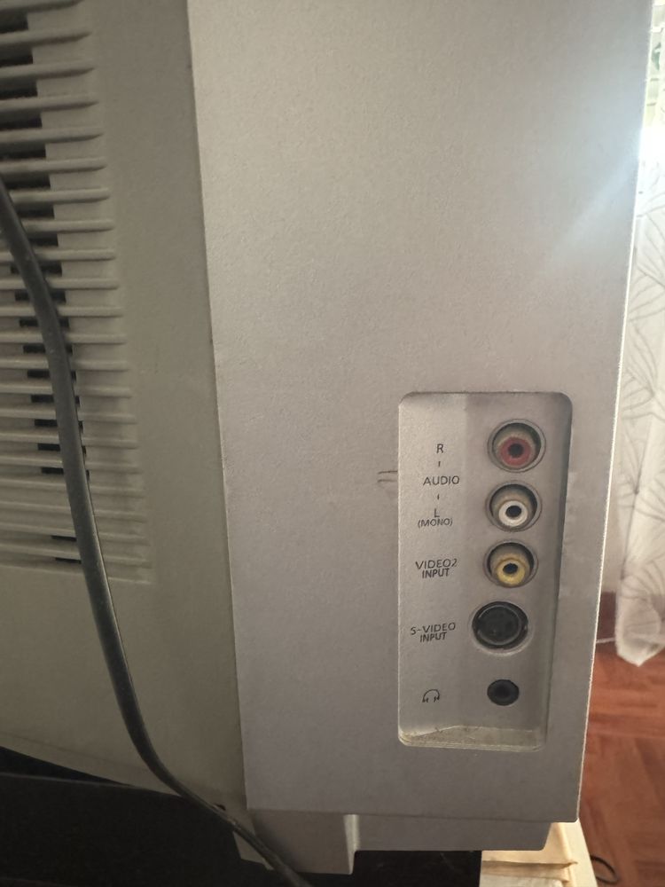 Tv crt sansung com 2 comandos