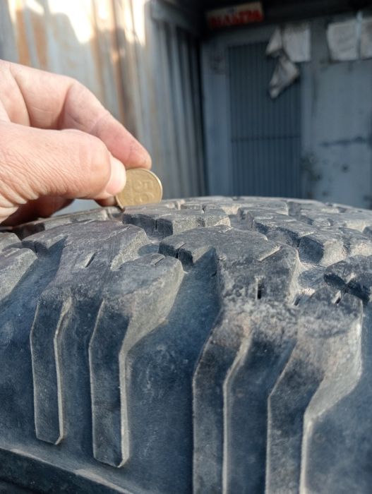 Шини Резина і 235 70 16 Все сезон