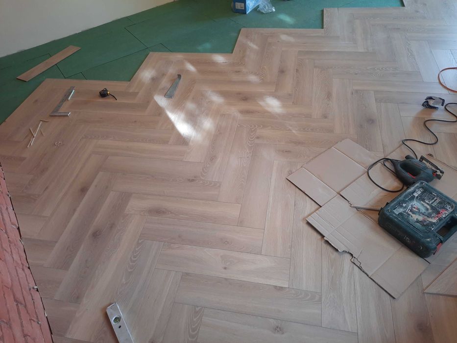 Malowanie ścian układanie montaż paneli składanie mebli złota rączka