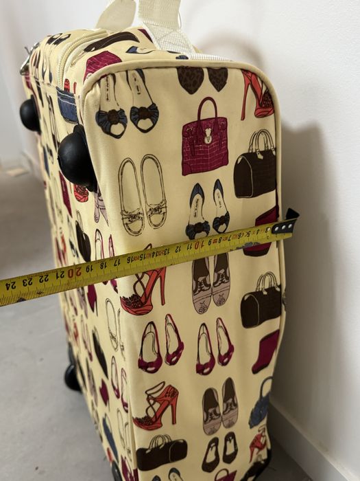 Легка дорожня валіза , сумка-візок на колесах