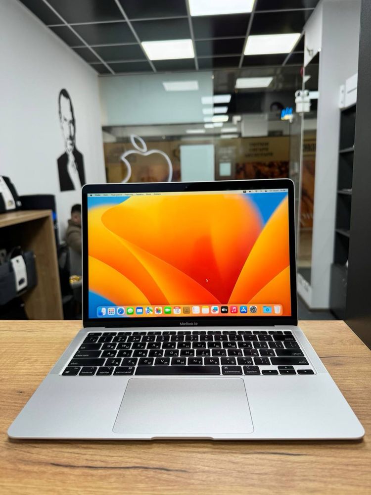 Macbook Air 2020 Silver (M1/16gb / 512 ssd) офіційна гарантія