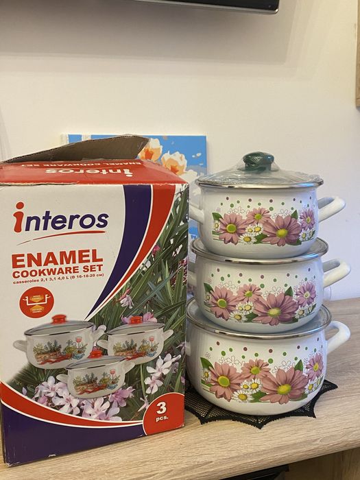 Набір каструль 3 штуки