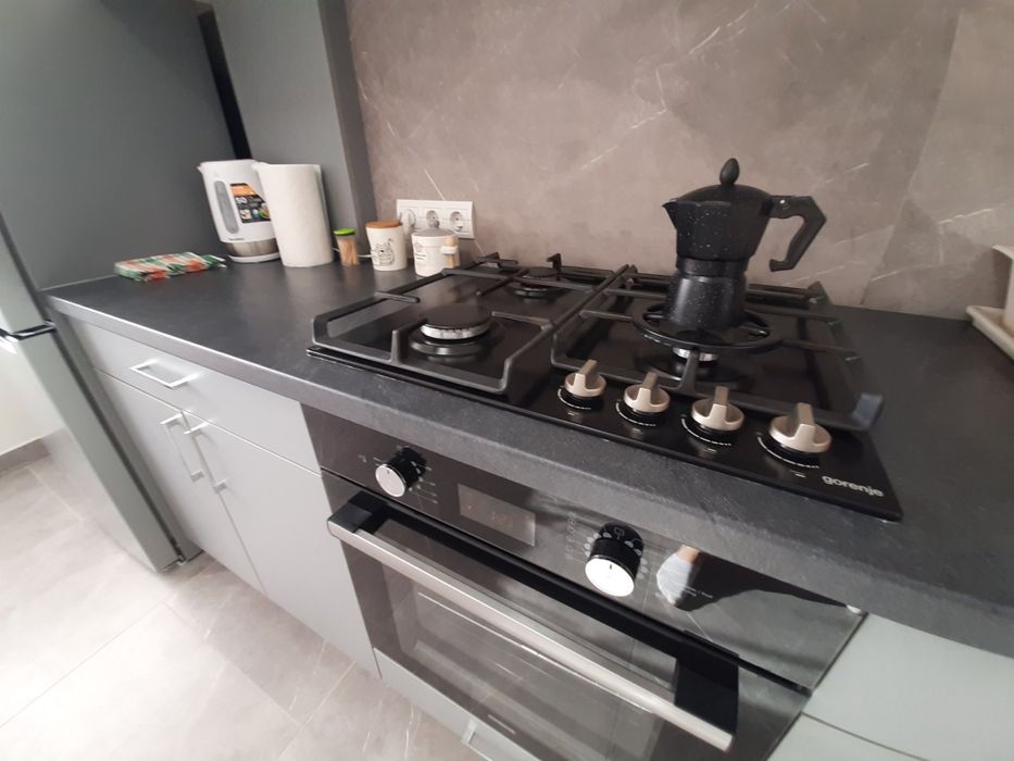 Нова 3 кімн. кв. в самісінькому центрі міста з приват. парковкою.