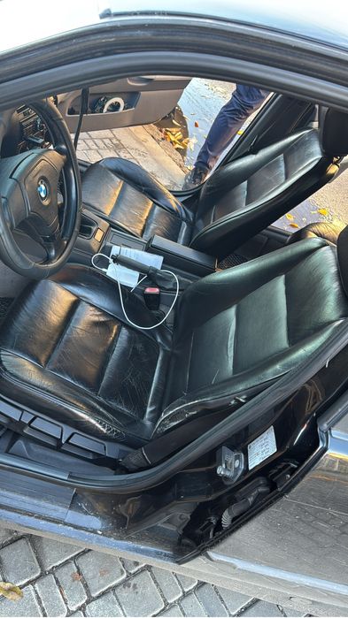 Продам БМВ 3 серія 2,0 мотр м52