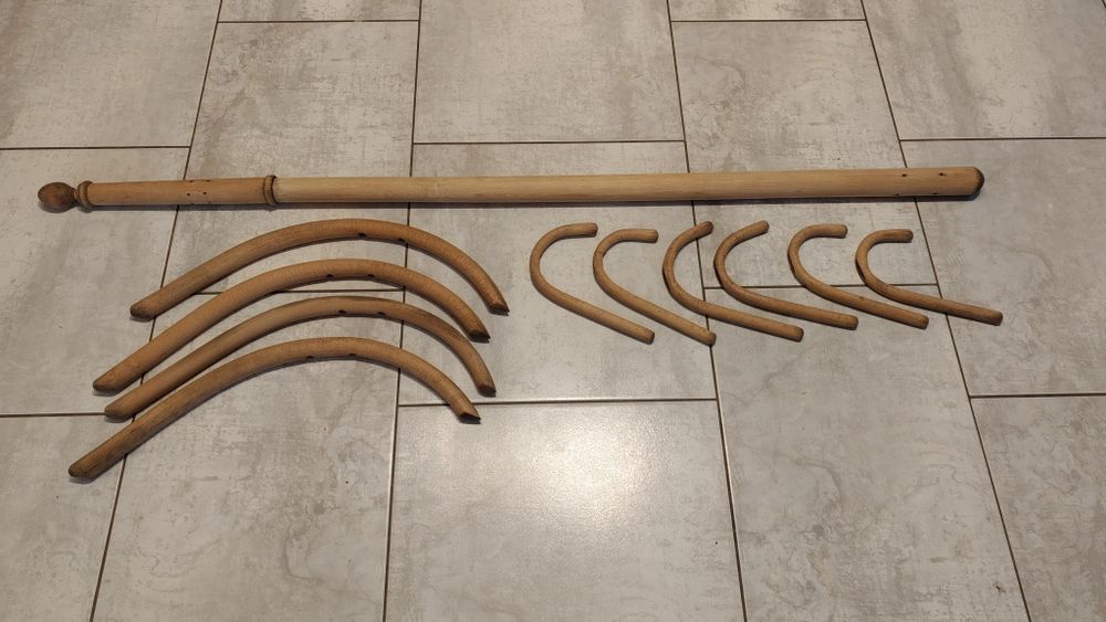 Wieszak drewniany stojący Thonet