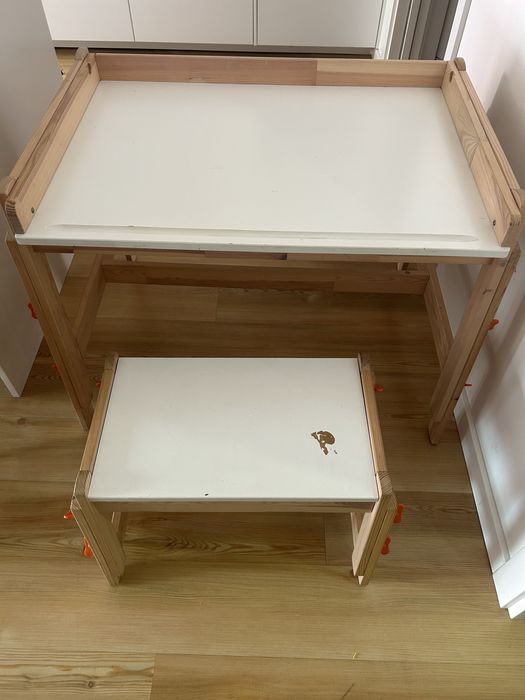 FLISAT IKEA secretaria e banco de criança