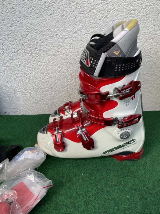 Лижні черевики Atomic