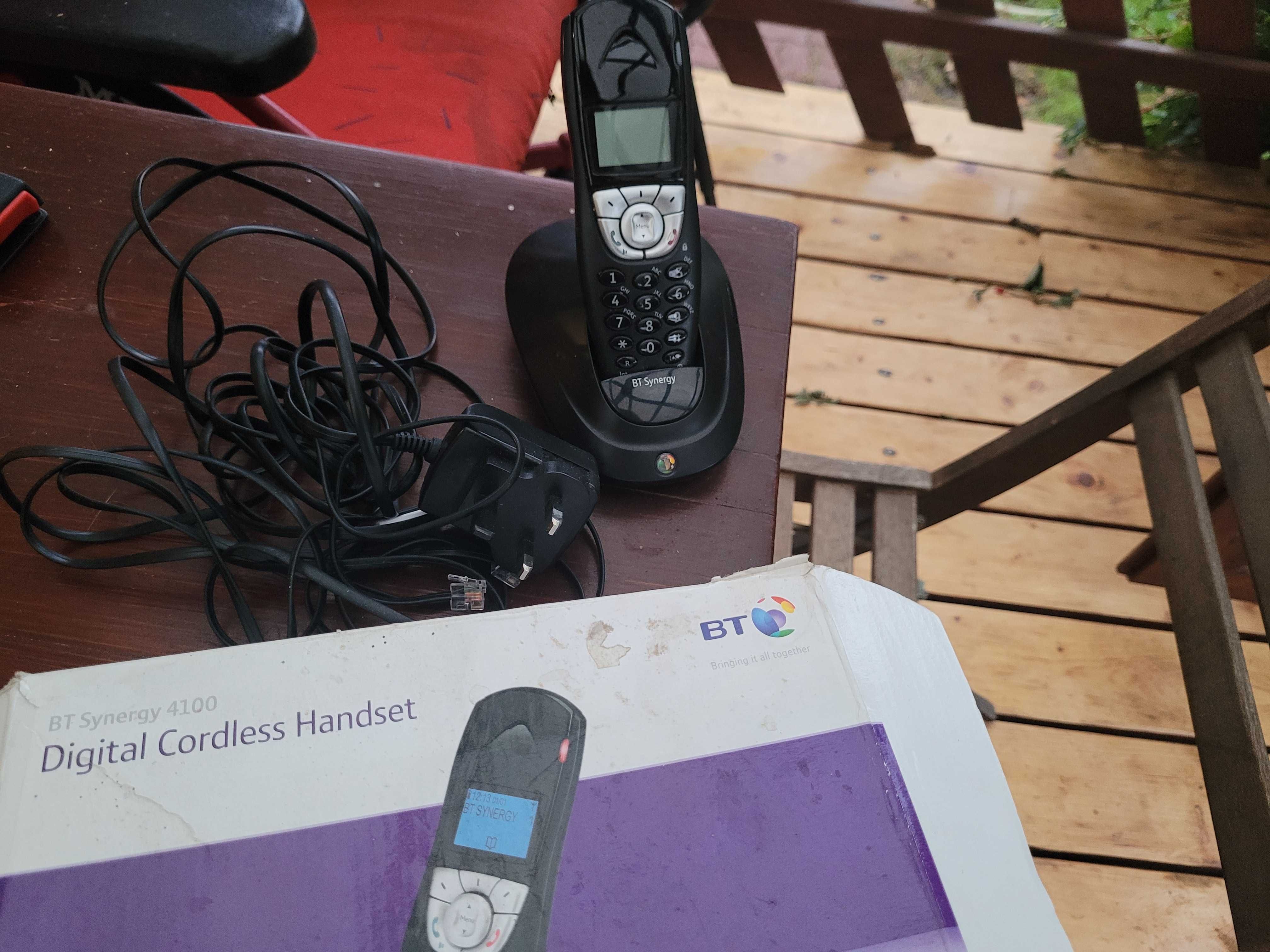 Telefon stacjonarny BT Synergy 4100