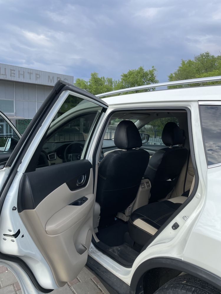 Nissan rogue 2016