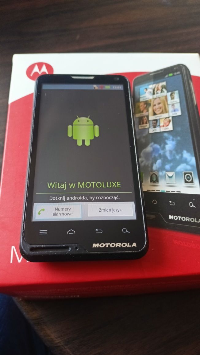 Telefon Motorola XT615