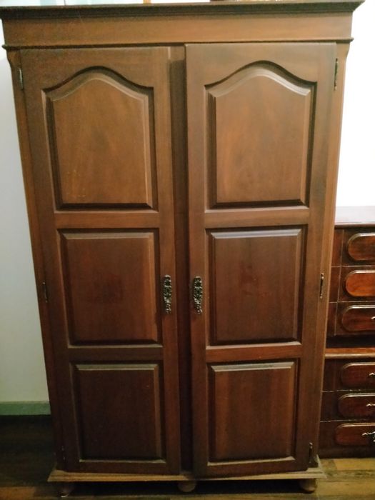 Roupeiro pára quarto