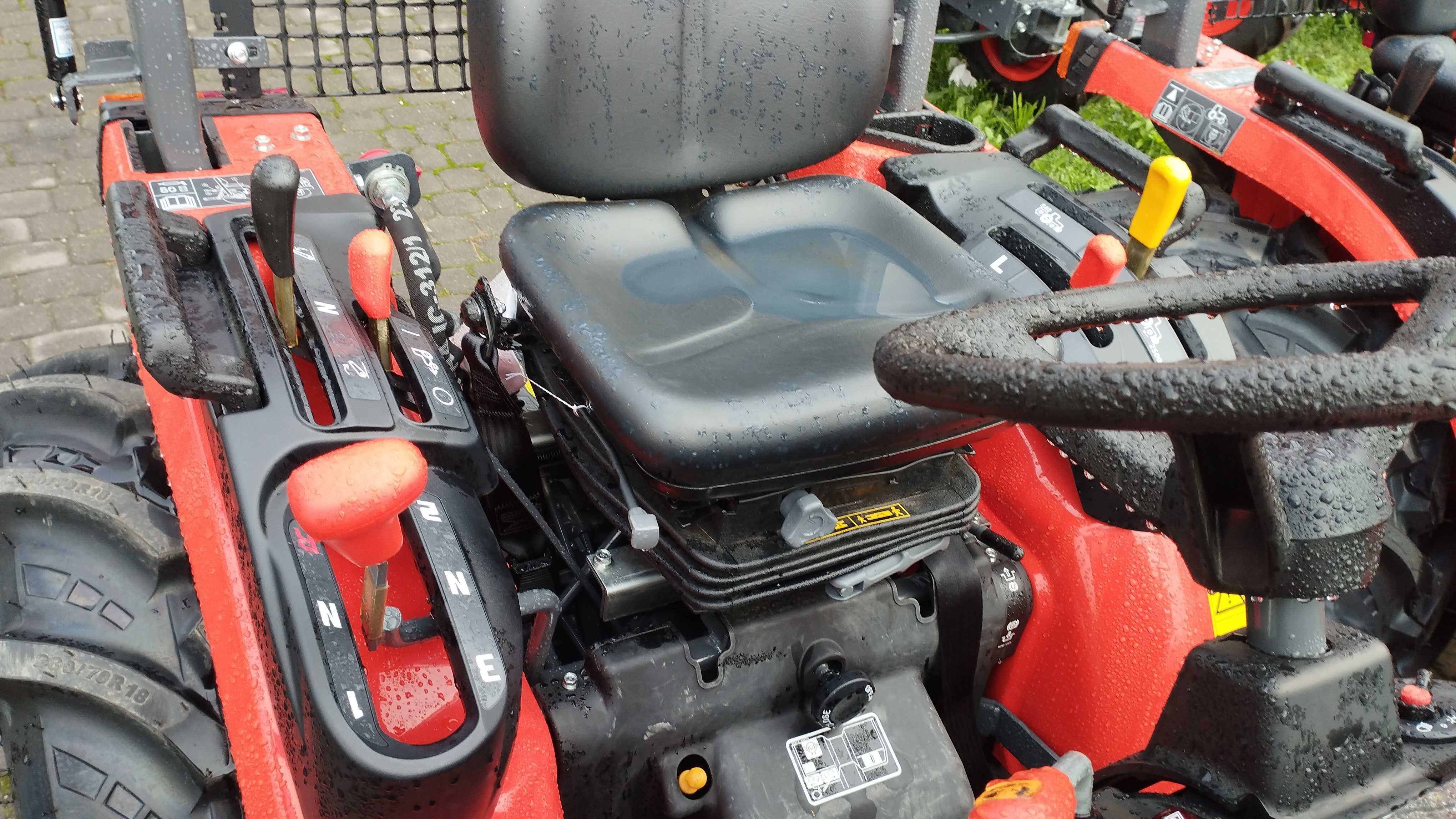 Ciągnik Rolniczy Komunalny Kubota B1-181 OKAZJA !