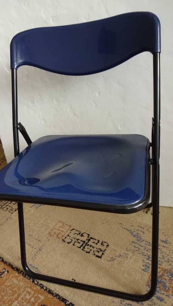 Krzesło Plastikowe Składane Granatowe, Stelaż Metalowy Czarny