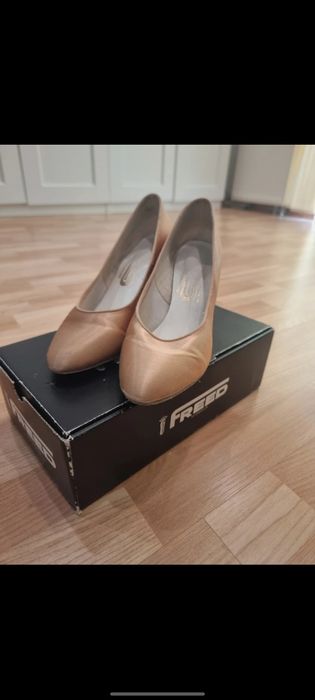 Buty taneczne do standardu
