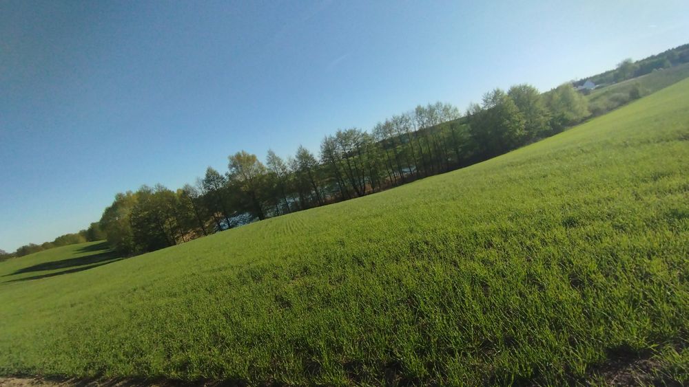 Sprzedam działki nad jeziorem