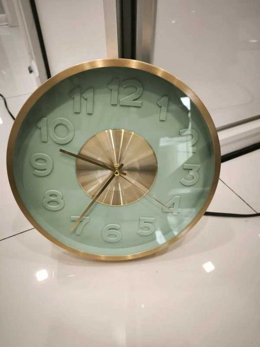 Zegar ścienny mietowy