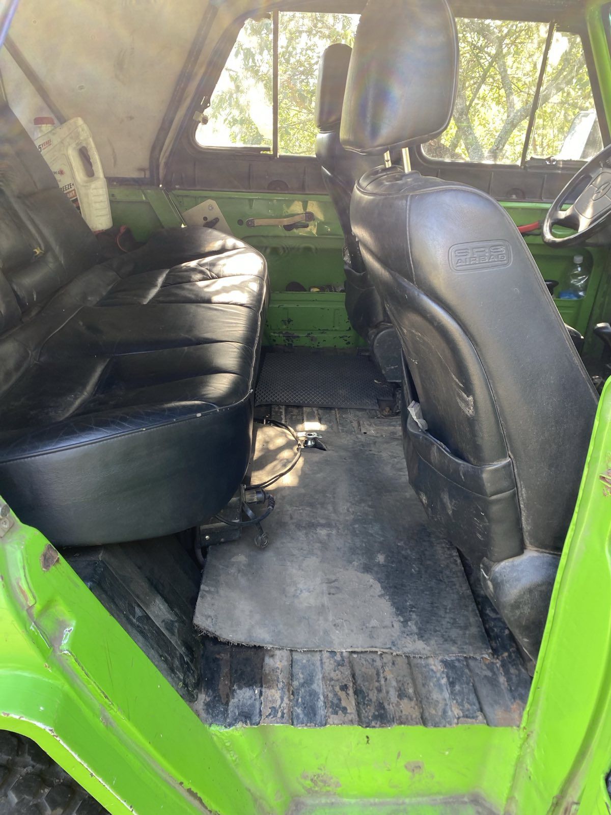 Автомобіль УАЗ 469