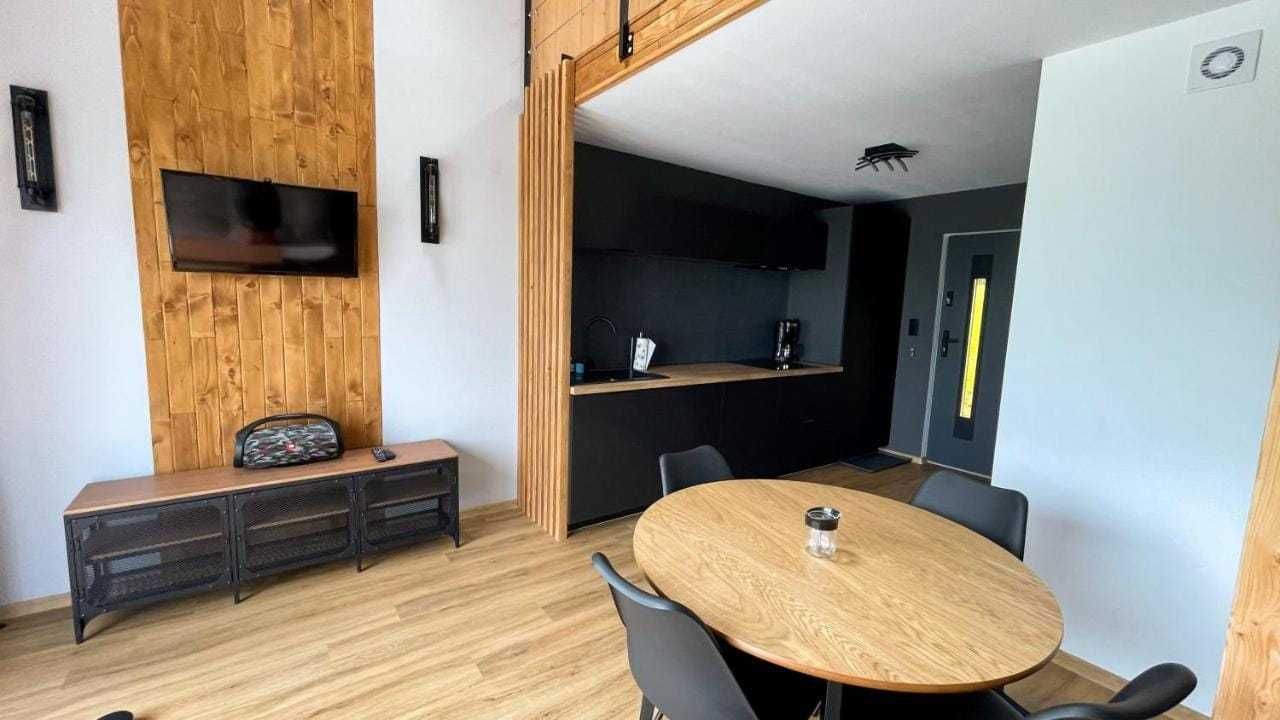 Panele SIP 17,4 cm na konstrukcję domu budynku garażu hali biura firmy