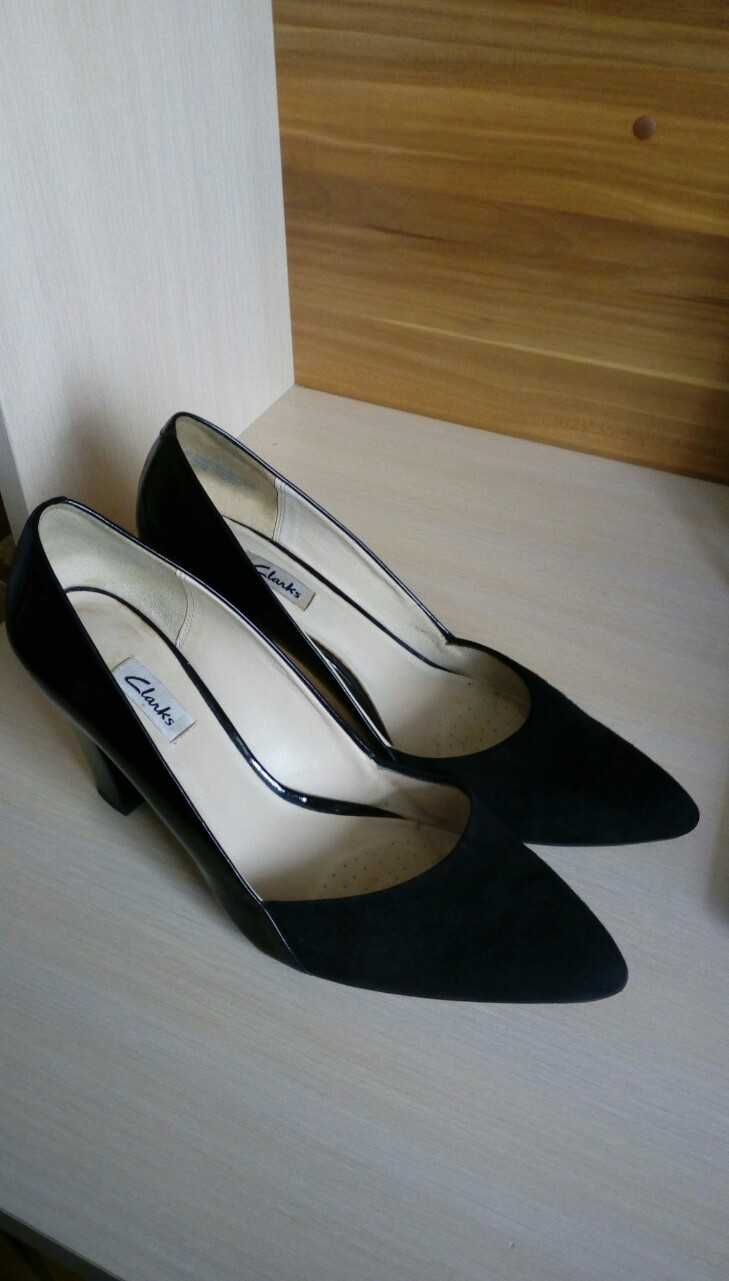 Женские туфли Clarks чёрные классические, кожа, р. 40 (26 см)