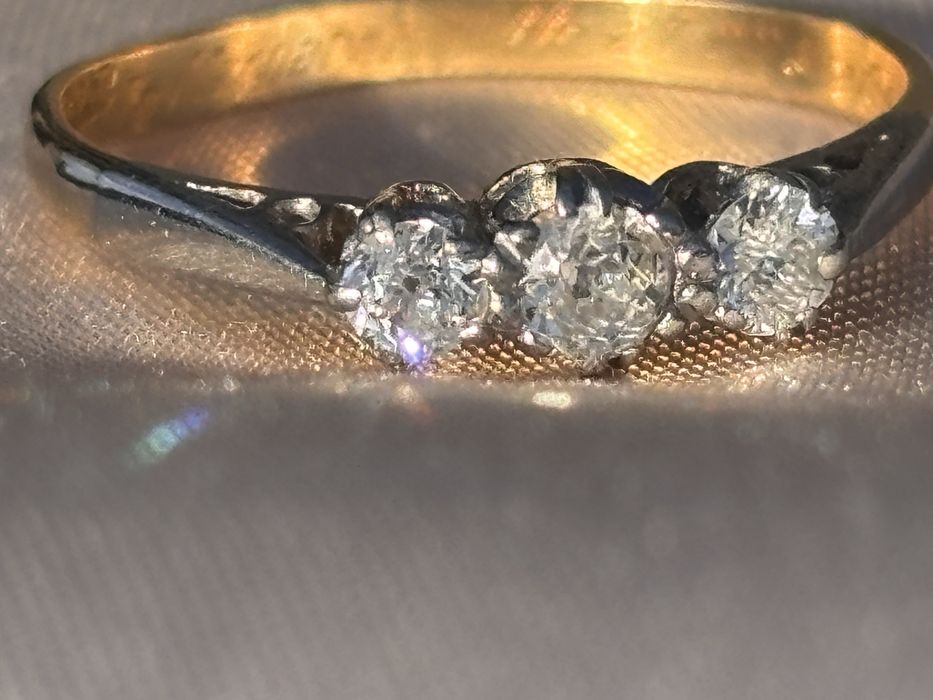 Pierścionek złoty Angielski 18k Au750 Vintage z diamentami