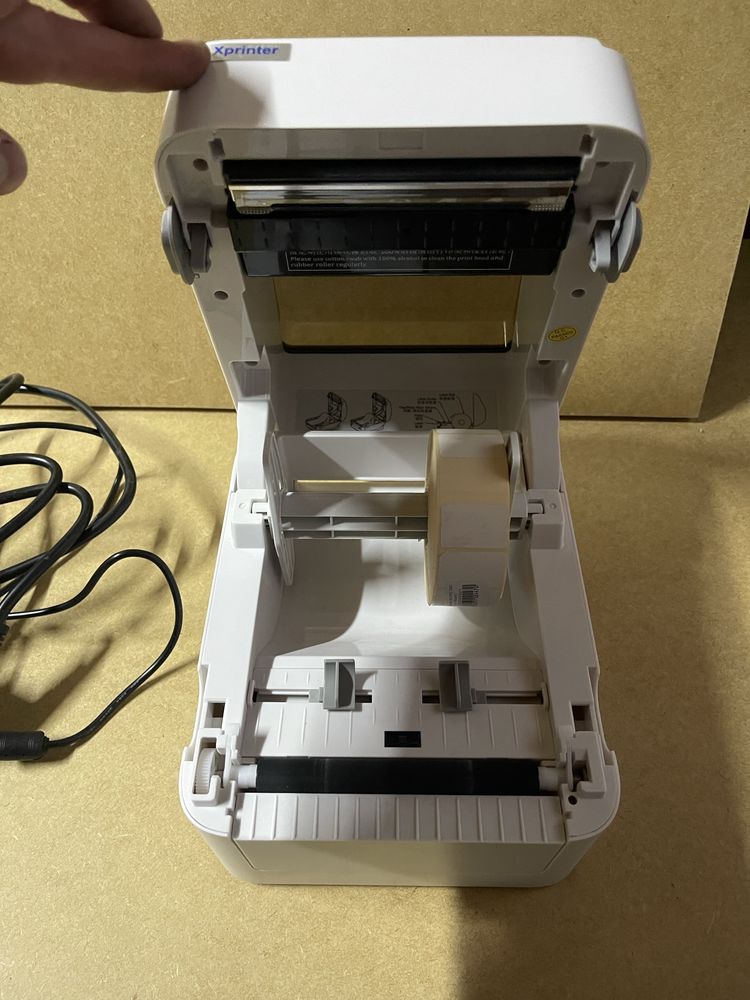 Термопринтер Xprinter XP-420B принтер етикеток, штрихкодів, наклейок