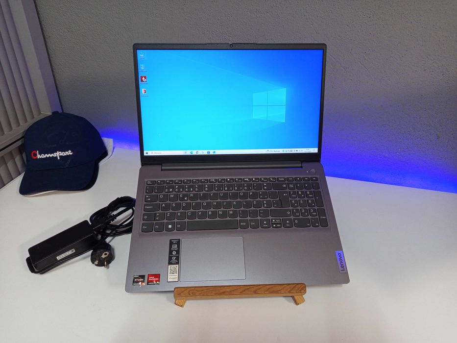 Lenovo AMD Ryzen 5/Ram 8GB/SSD NVMe 256GB