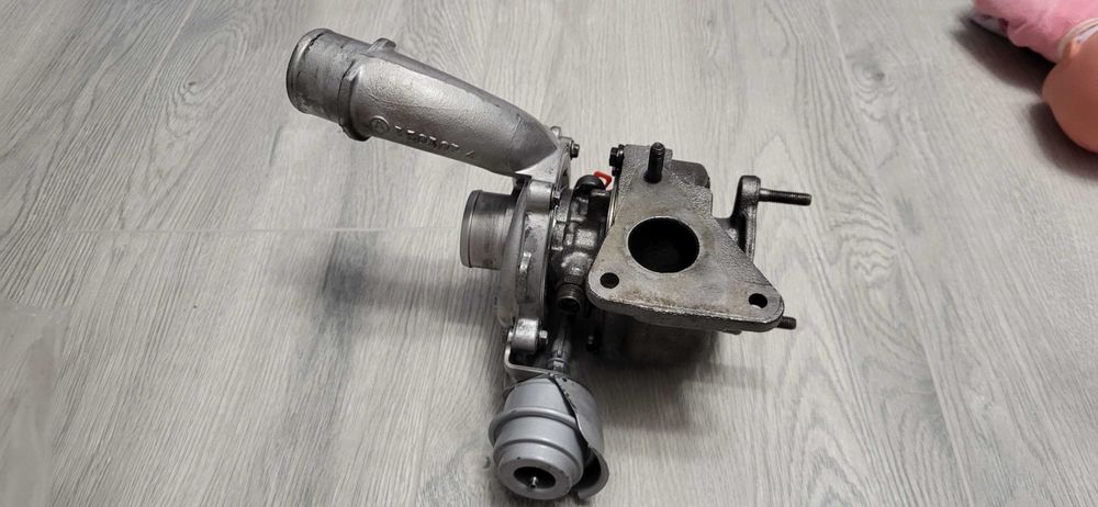 Turbosprężarka 1.9 dci  Nissan Primera P12