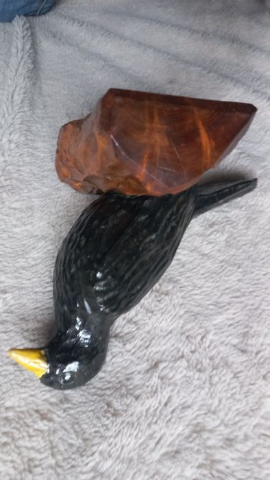 Figura rzeźba  z drewna- kos