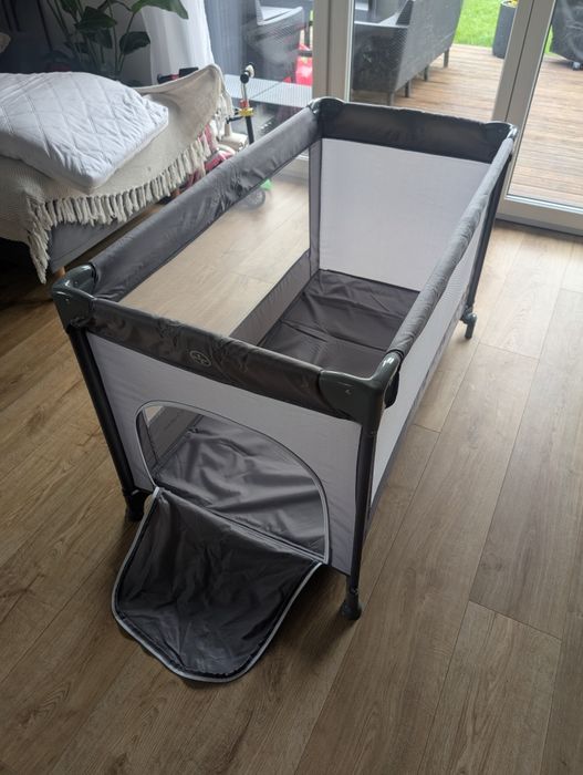 Łóżeczko turystyczne plus materac 60x120