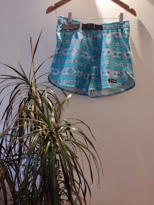 Calções de mulher da Berghaus