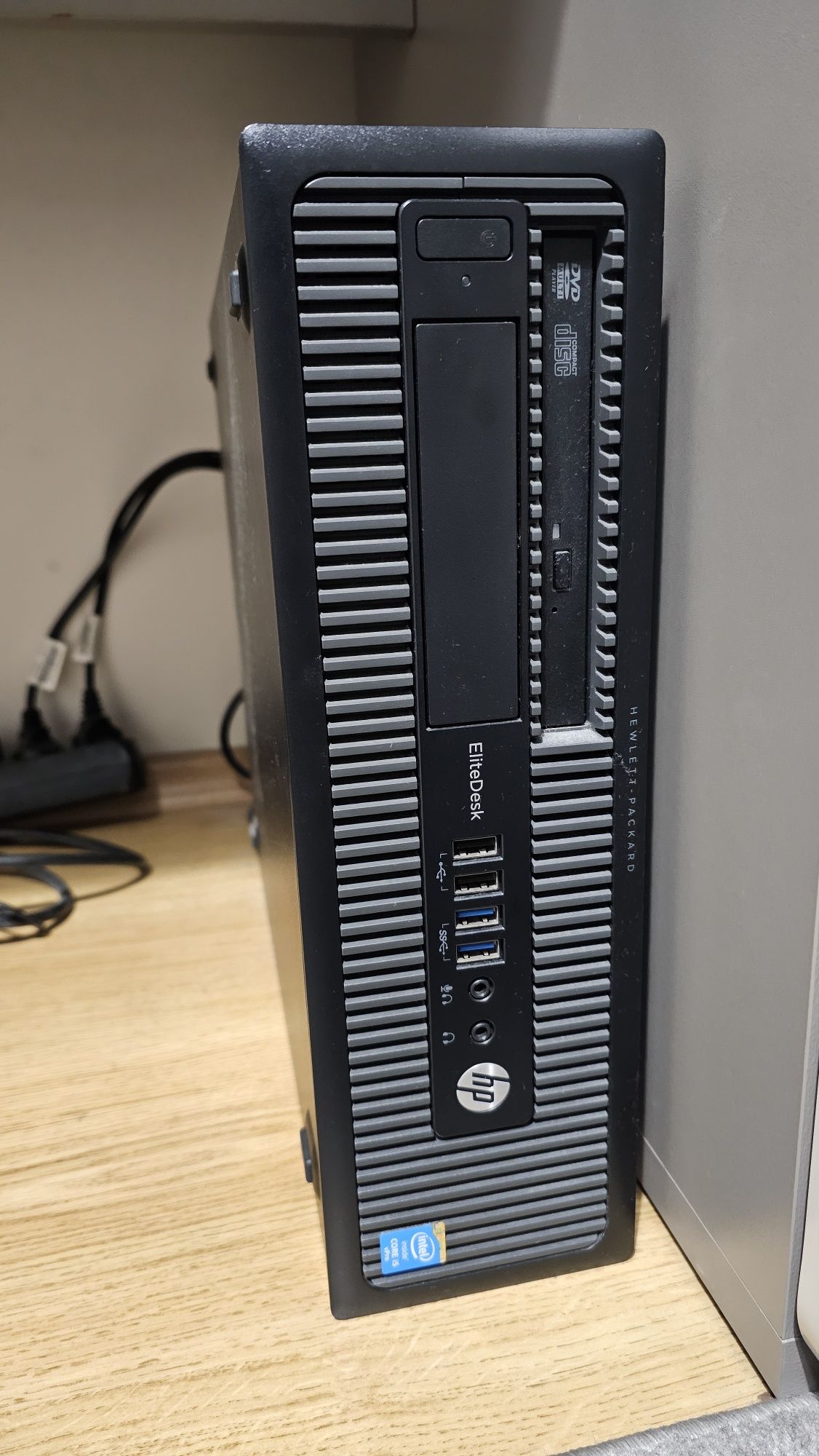Komputer HP EliteDesk800 G1 SFF Intel i5 Monitor Klawiatura Mysz