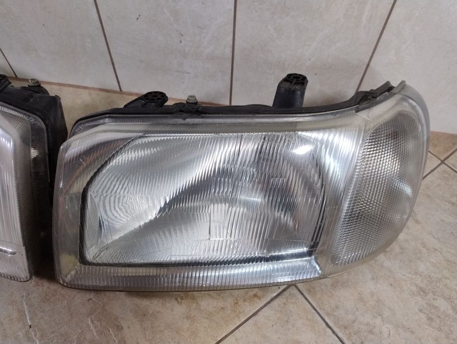 Land Rover Freelander Lift lampa reflektor prawy lewy Europa komplet