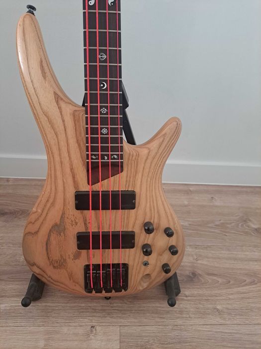 Ibanez SR600 - gitara basowa