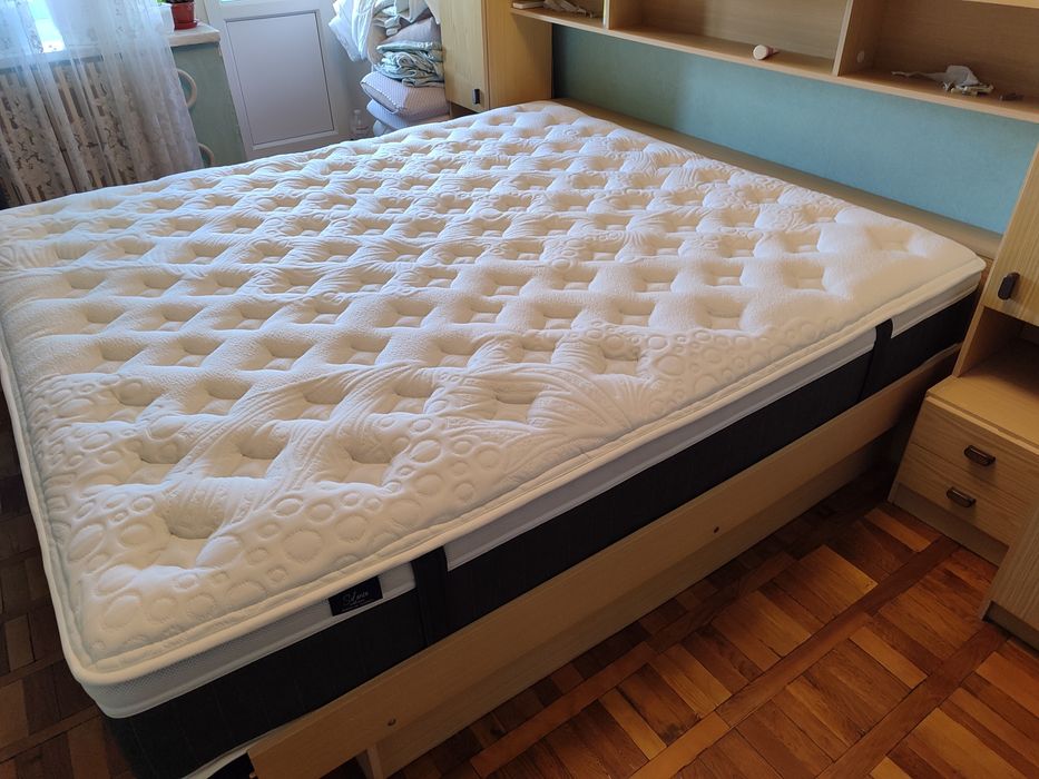 Продам абсолютно новый ортопедический матрас  180*200