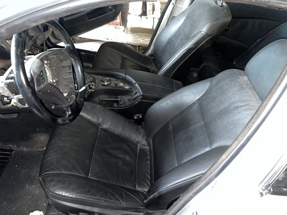 Бмв е61 після дтп М-обвісі по запчастинах