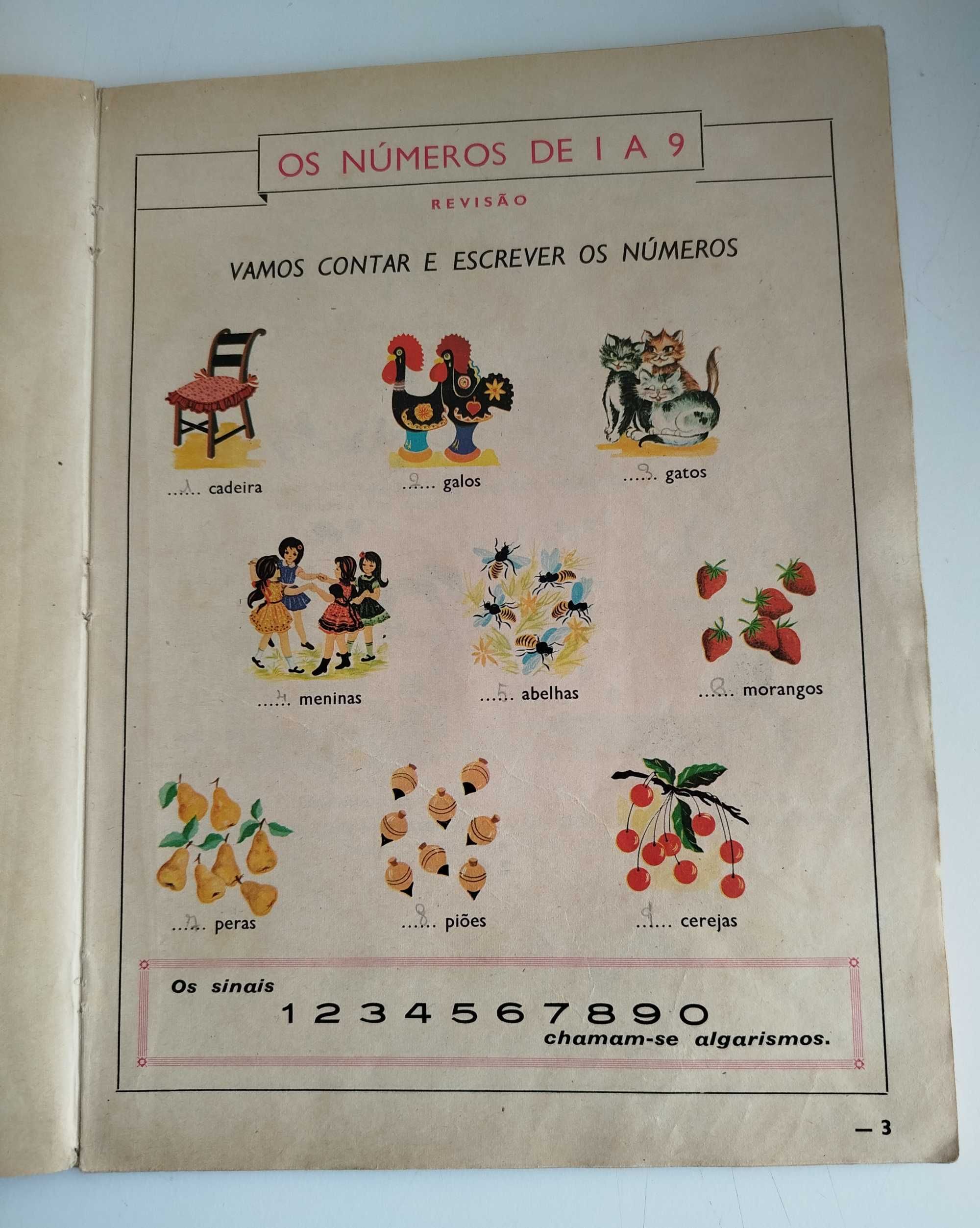 Livro Escolar Antigo - Anos 70
