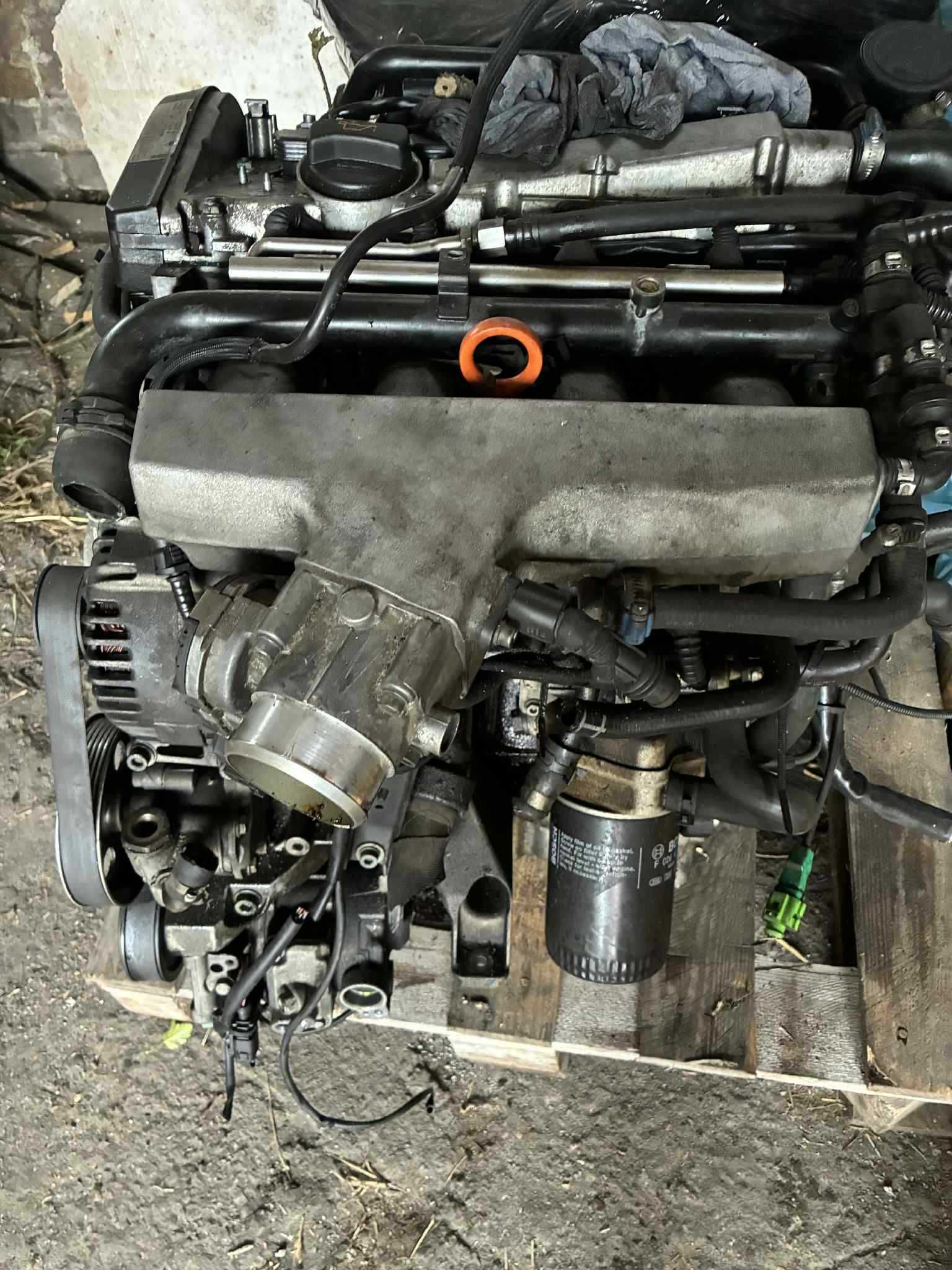 silnik kompletny z osprzętem audi a4 b6 b7 1.8t 1.8 turbo BFB