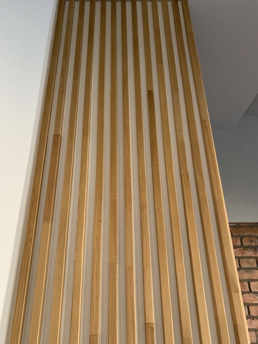 Рейка деревянная на стену