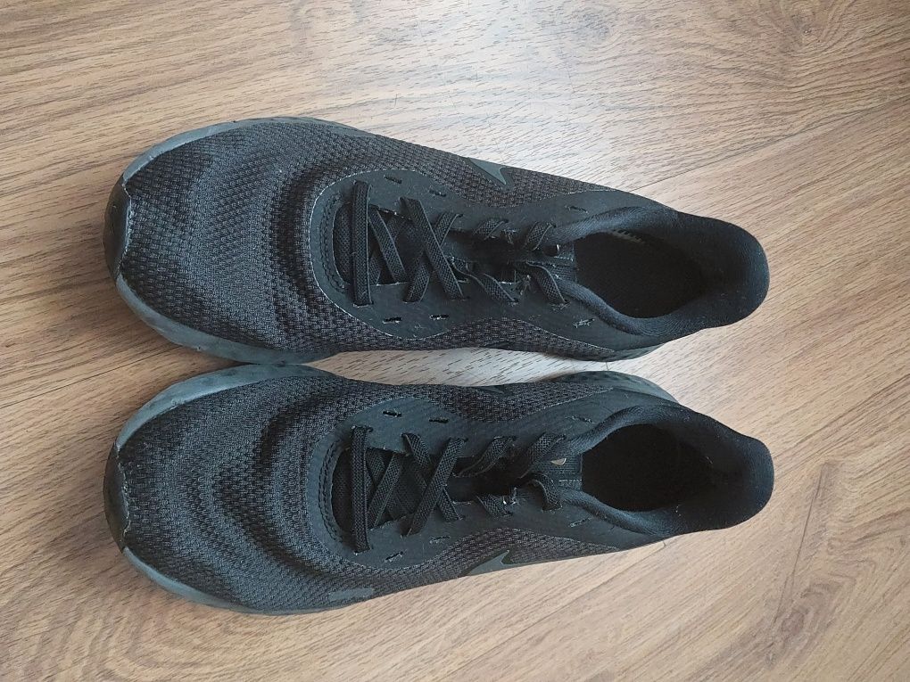 Buty Nike r.39 czarne