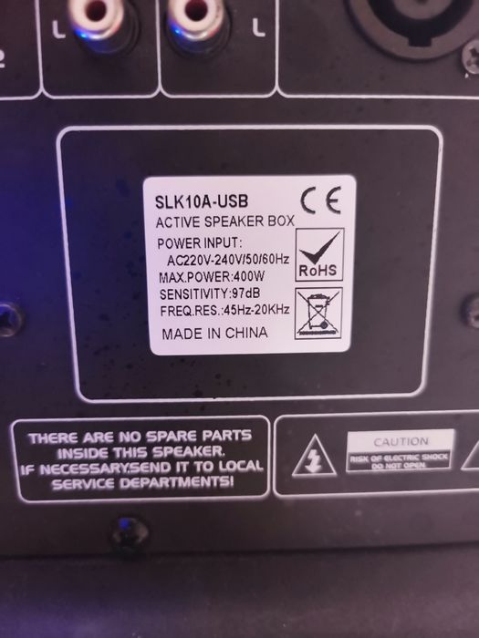 Ibiza Sound SLK10A-USB (10 polegadas, 400W de potência máxima).