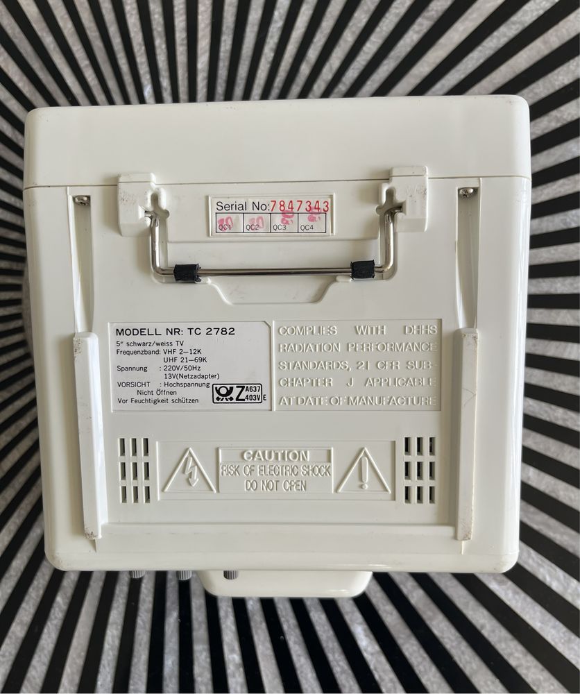 Mini telewizor z lat 80/90 z logo Pepsi jak nowy