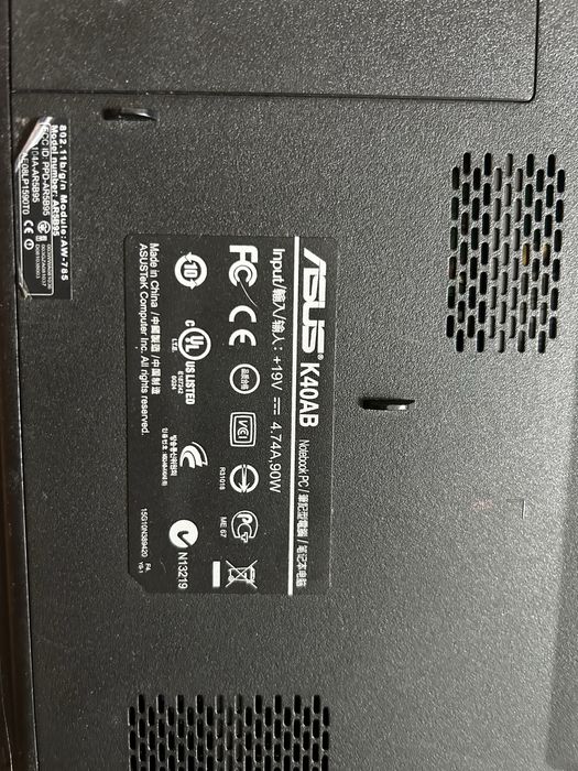 Ноутбук Asus.        .